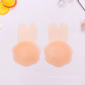 article chaud en forme d&#39;oreille de lapin en silicone invisible soulever la couverture de mamelon